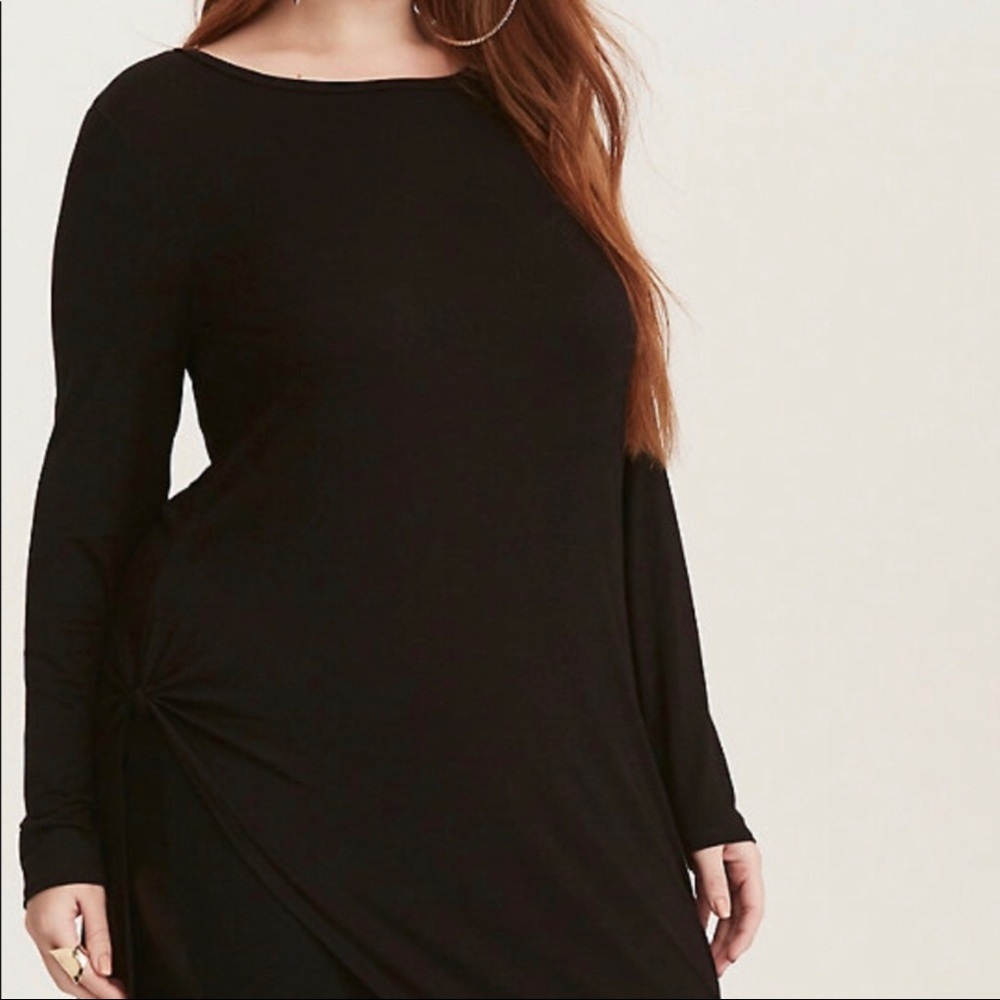 NWOT TORRID ASYMMETRICAL SIDE TIE TUNIC